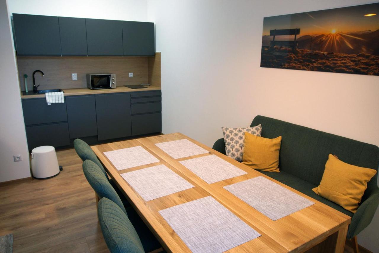 Apartmany Krasna Lipa Exterior photo